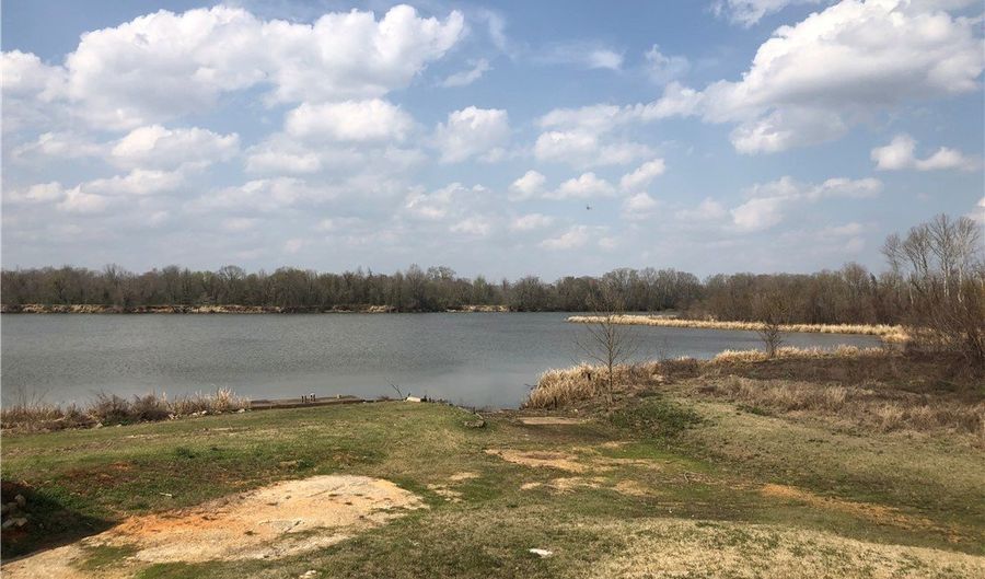 2230 Oak Village Rd, Akron, AL 35441 - 2 Beds, 2 Bath