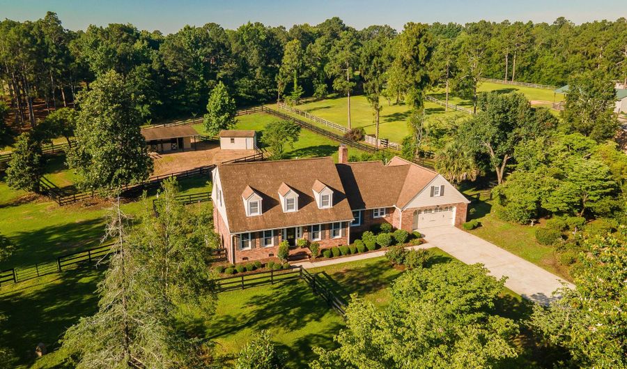 1706 Citation Dr, Aiken, SC 29803 - 4 Beds, 4 Bath