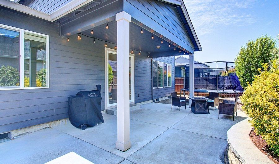 1706 NW 17TH St, Battle Ground, WA 98604 - 4 Beds, 3 Bath