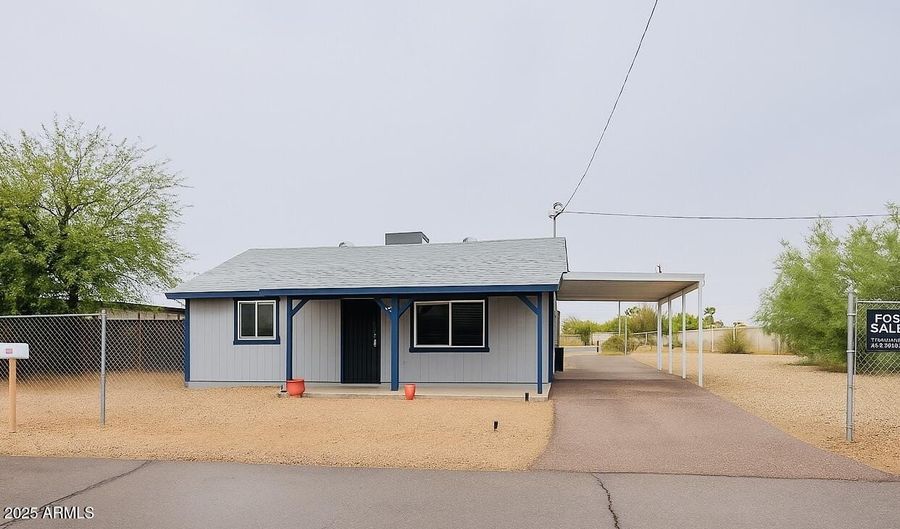 108 S OCOTILLO Dr, Apache Junction, AZ 85120 - 3 Beds, 2 Bath