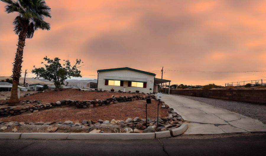 1428 Colina Dr, Bullhead City, AZ 86442 - 2 Beds, 2 Bath