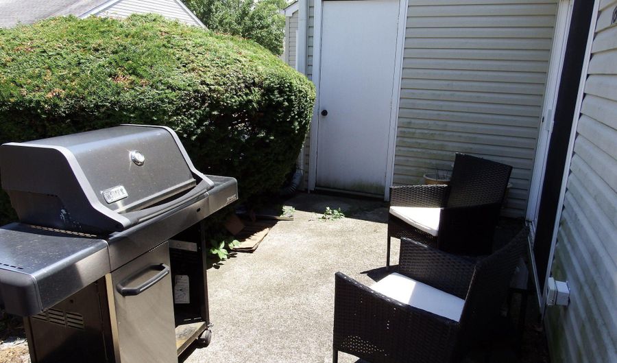 16 Chesapeake Ct, Barnegat, NJ 08005 - 2 Beds, 1 Bath