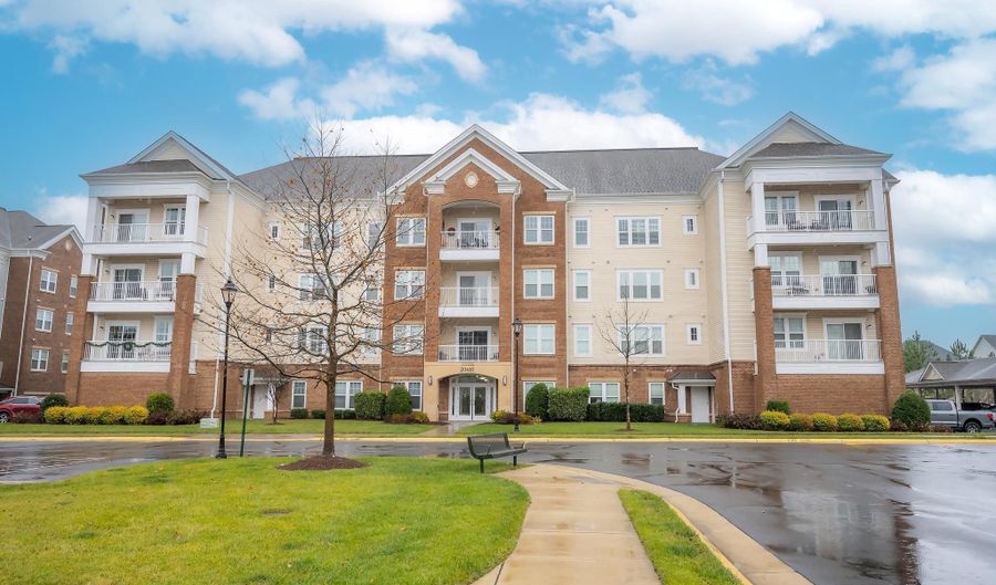 20610 HOPE SPRING Ter 103, Ashburn, VA 20147 - 2 Beds, 2 Bath