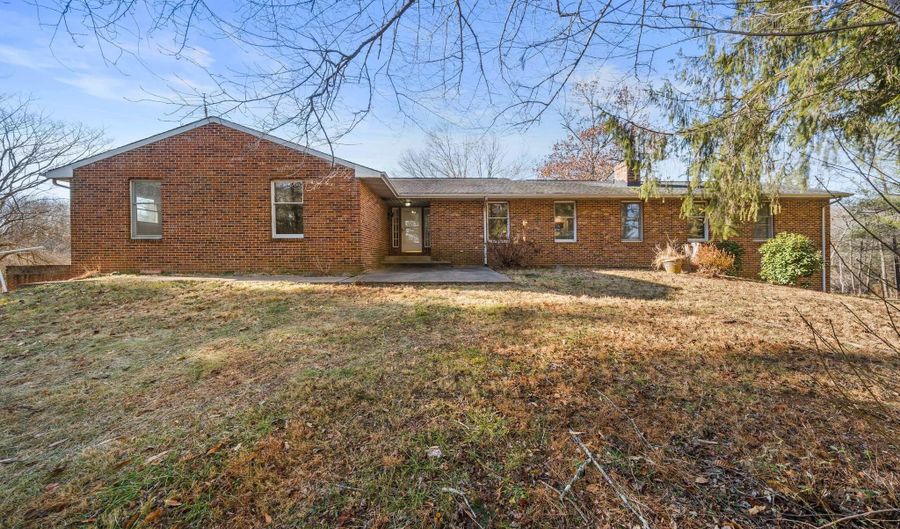 14428 LEE Hwy, Amissville, VA 20106 - 7 Beds, 4 Bath