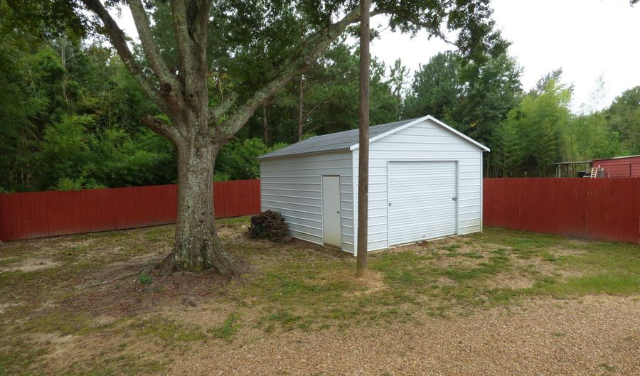 912 Old Highway 51, Brookhaven, MS 39601 - 3 Beds, 2 Bath