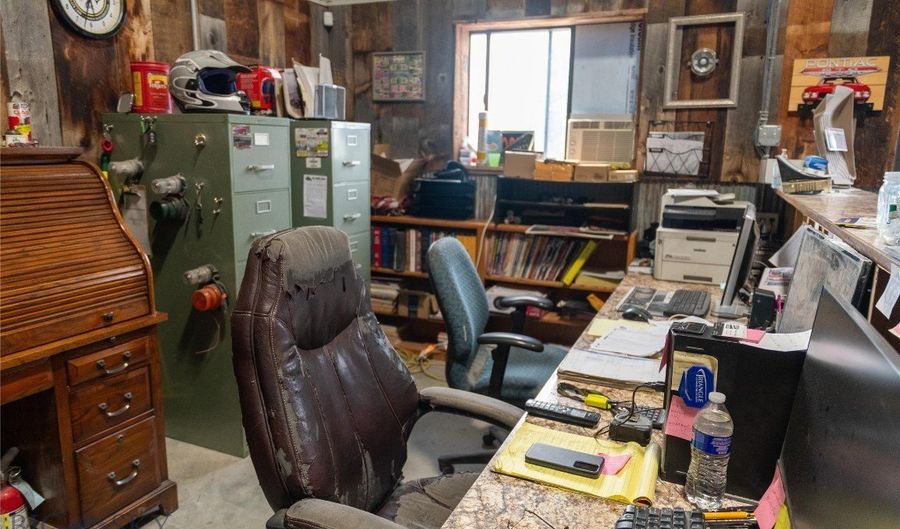 40 Big Timber Loop Rd, Big Timber, MT 59011 - 0 Beds, 0 Bath