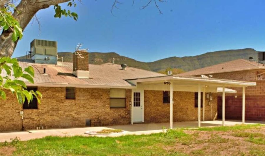 3034 Del Prado, Alamogordo, NM 88310 - 4 Beds, 3 Bath