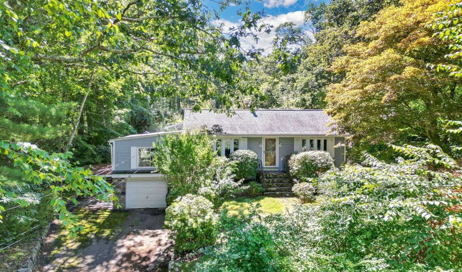41 Babcock Hill Rd, Coventry, CT 06238 - 2 Beds, 1 Bath