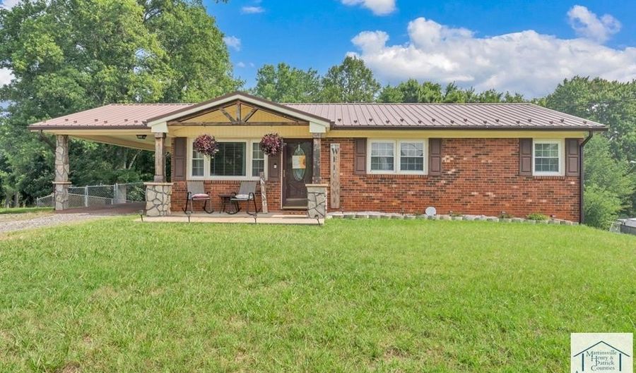 809 Longview Dr, Bassett, VA 24055 - 4 Beds, 2 Bath