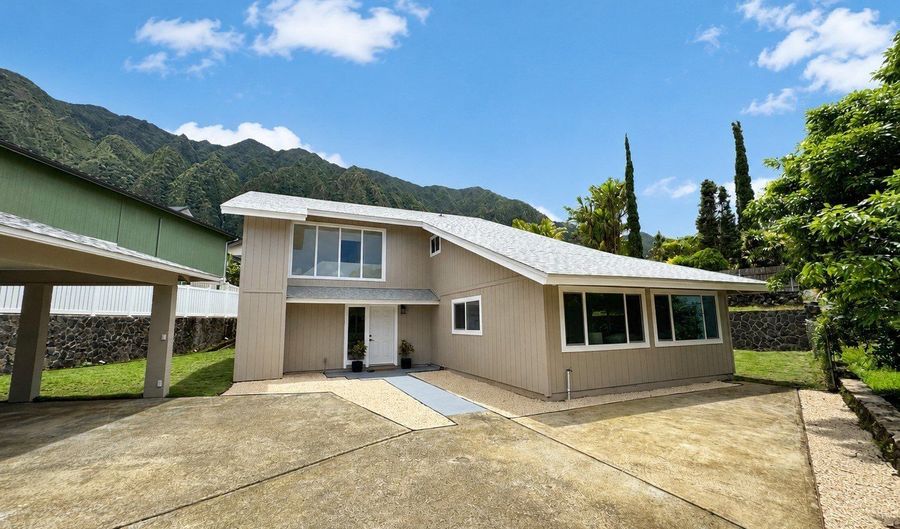 47-578 Hua Pl, Kaneohe, HI 96744 - 4 Beds, 4 Bath