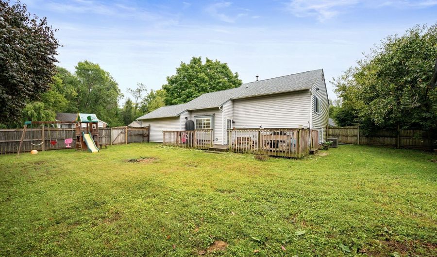 8556 Green Valley Dr, Indianapolis, IN 46217 - 4 Beds, 3 Bath