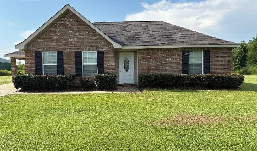 57409 Sam Mizell Rd, Bogalusa, LA 70427 - 3 Beds, 2 Bath
