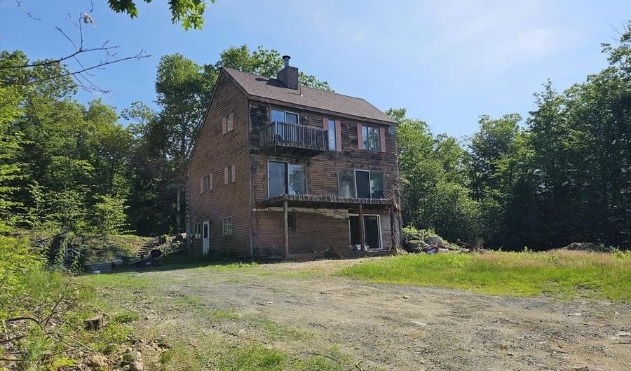 29 Mollie Rd, Bridgewater, NH 03222 - 4 Beds, 3 Bath