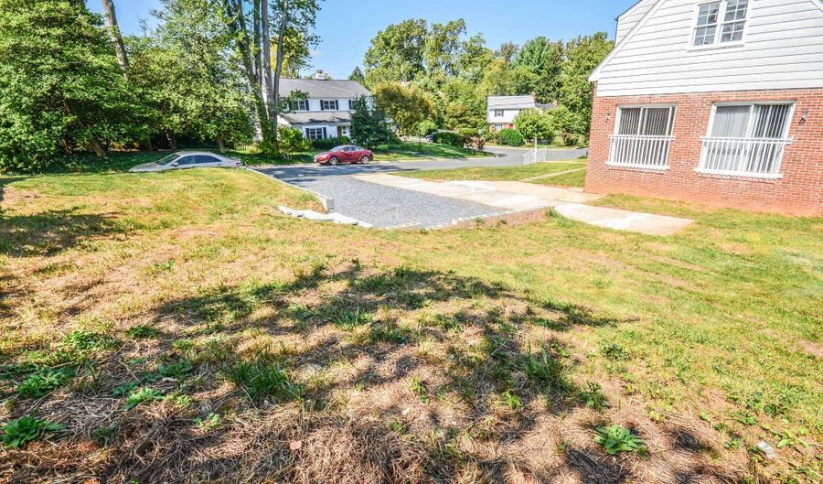 9107 LINDALE Dr, Bethesda, MD 20817 - 5 Beds, 4 Bath