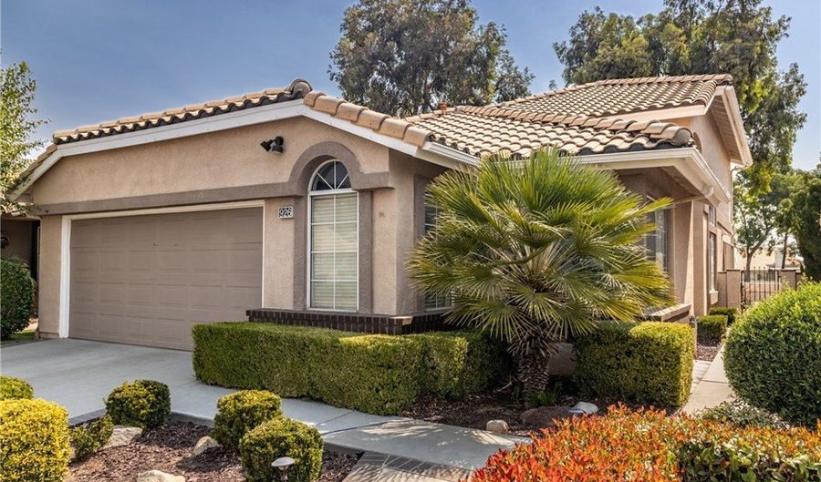 926 Olympic Ave, Banning, CA 92220 - 2 Beds, 3 Bath