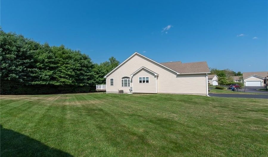5 Sweet Corn Dr, Cranston, RI 02921 - 2 Beds, 2 Bath