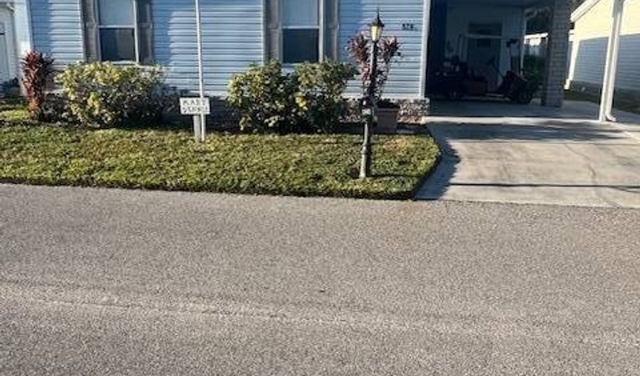 824 Pleasantview Dr, Auburndale, FL 33823 - 2 Beds, 2 Bath