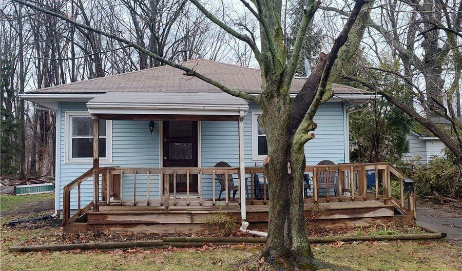 1121 Allen Ave, Ashtabula, OH 44004 - 2 Beds, 1 Bath