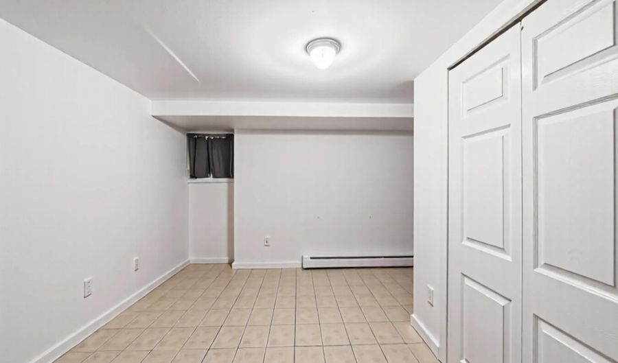 31 E 32ND St, Bayonne, NJ 07002 - 8 Beds, 4 Bath