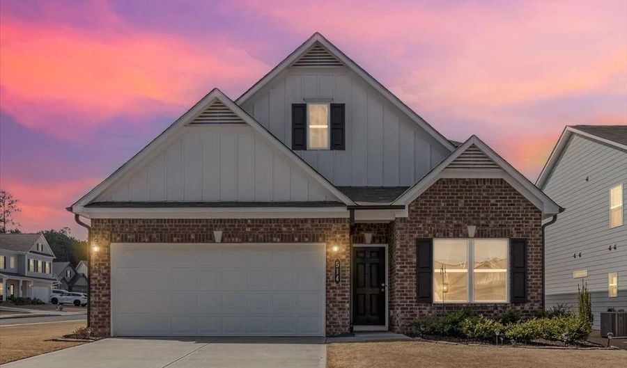 514 Denton Dr, Adairsville, GA 30103 - 3 Beds, 3 Bath