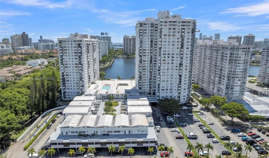 2780 NE 183rd St 109, Aventura, FL 33160 - 2 Beds, 2 Bath