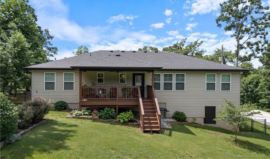 4 Callander Ln, Bella Vista, AR 72715 - 3 Beds, 2 Bath