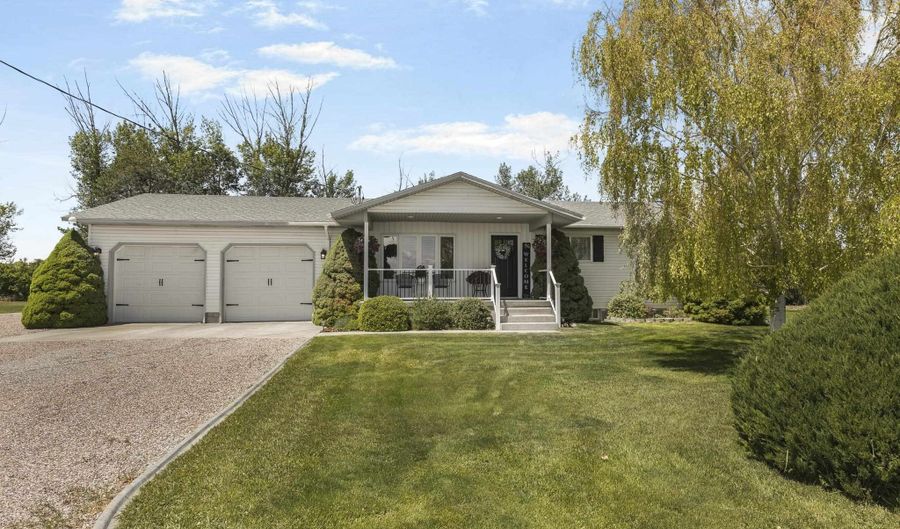 802 S 2100 W, Aberdeen, ID 83210 - 4 Beds, 3 Bath