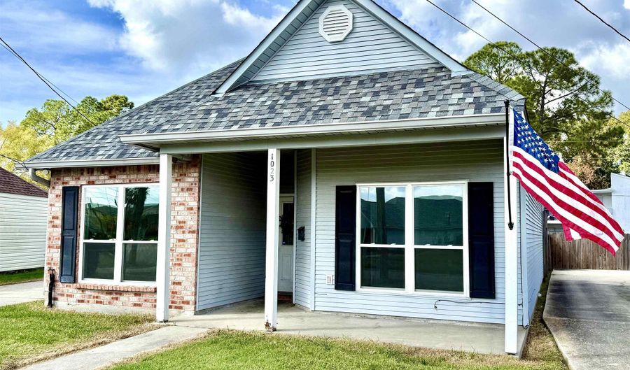 1023 Timberside Dr, Baton Rouge, LA 70806 - 3 Beds, 2 Bath