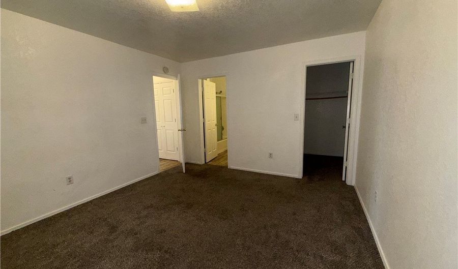 807 Gemstone Ave, Bullhead City, AZ 86442 - 2 Beds, 2 Bath