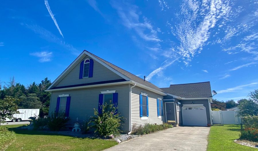 201 SHEFFIELD Dr, Dover, DE 19901 - 3 Beds, 2 Bath