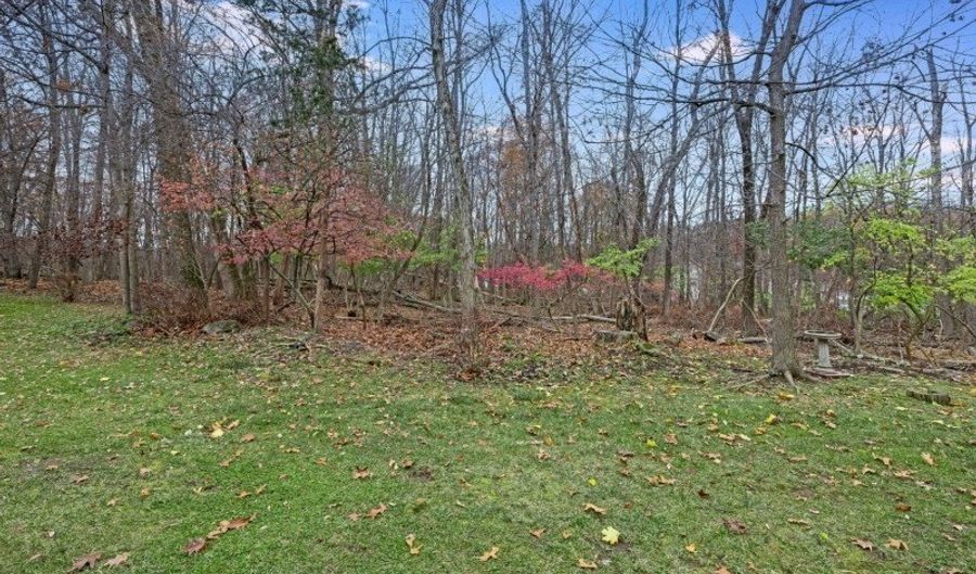 393 Mohegan Cir 393, Andover, NJ 07848 - 2 Beds, 2 Bath