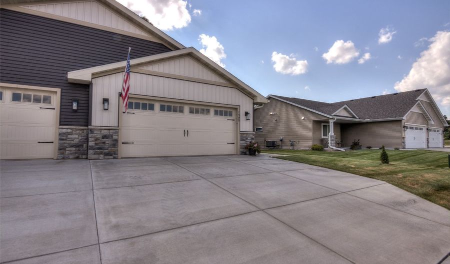 1599 Kyler St, Altoona, WI 54720 - 3 Beds, 3 Bath