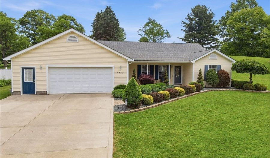 4122 Denise Dr, Ashtabula, OH 44004 - 2 Beds, 2 Bath