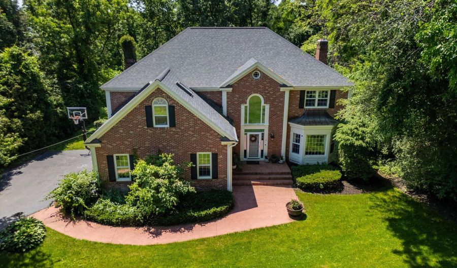 12 Birch Hill Rd, Albany, NY 12211 - 4 Beds, 5 Bath