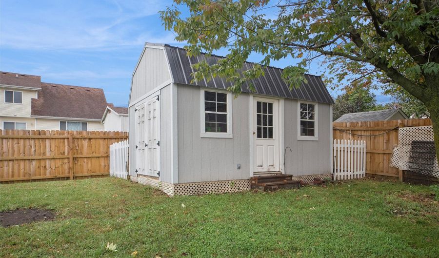 1515 Aspen Dr, Adel, IA 50003 - 3 Beds, 3 Bath