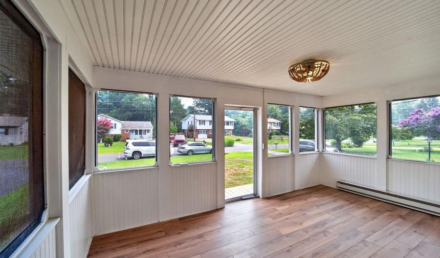 117 PINECREST Dr, Annapolis, MD 21403 - 4 Beds, 3 Bath