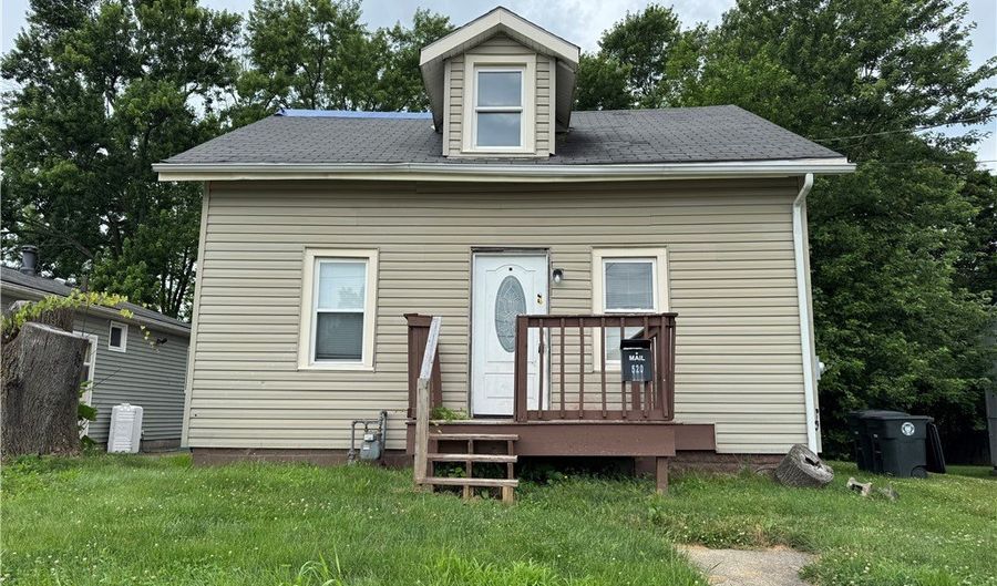 520 Ardella Ave, Akron, OH 44306 - 3 Beds, 2 Bath