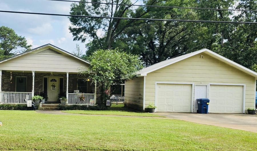 90 DEARMANVILLE Dr, Anniston, AL 36207 - 3 Beds, 1 Bath