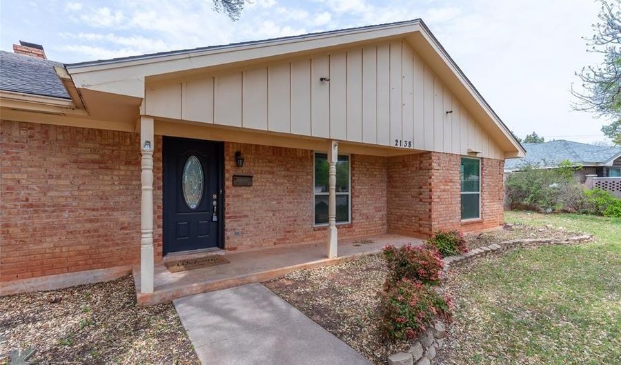 2138 Brook Hollow Dr, Abilene, TX 79605 - 4 Beds, 3 Bath