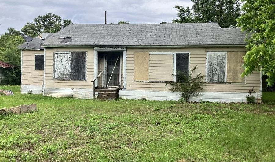 705 PLEASANT Dr, Bastrop, LA 71220 - 3 Beds, 1 Bath