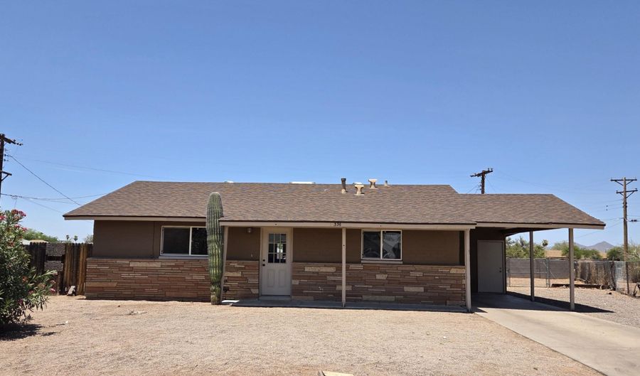 336 S WEAVER Dr, Apache Junction, AZ 85120 - 3 Beds, 2 Bath