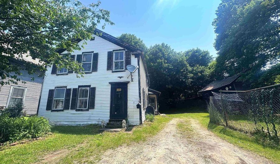 273 Union St, Bennington, VT 05201 - 5 Beds, 1 Bath