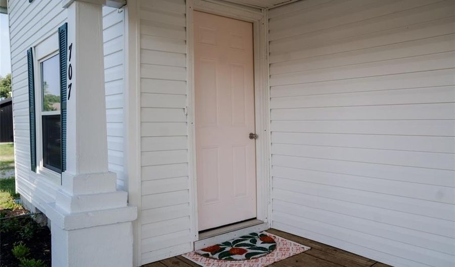 707 E 5th St, Altamont, KS 67330 - 3 Beds, 1 Bath