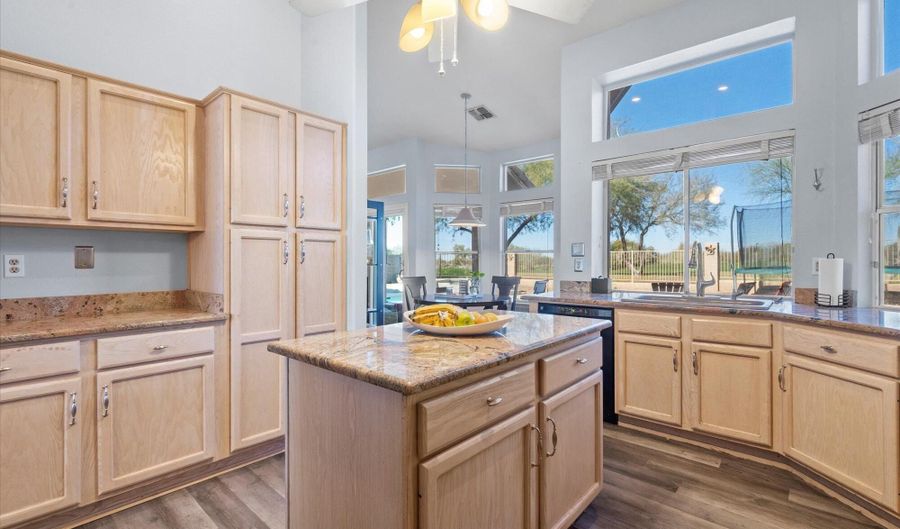 30050 N 47TH St, Cave Creek, AZ 85331 - 3 Beds, 2 Bath