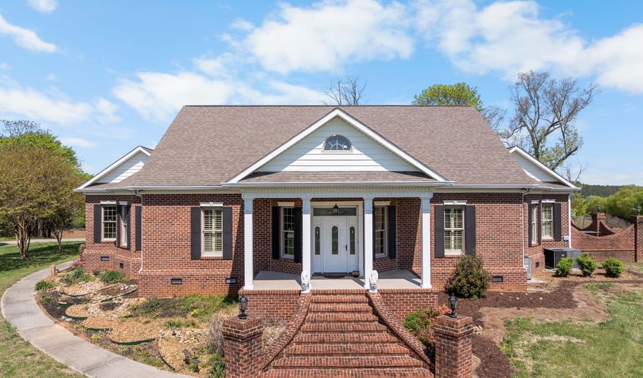 361 Highway 307, Athens, TN 37303 - 3 Beds, 3 Bath