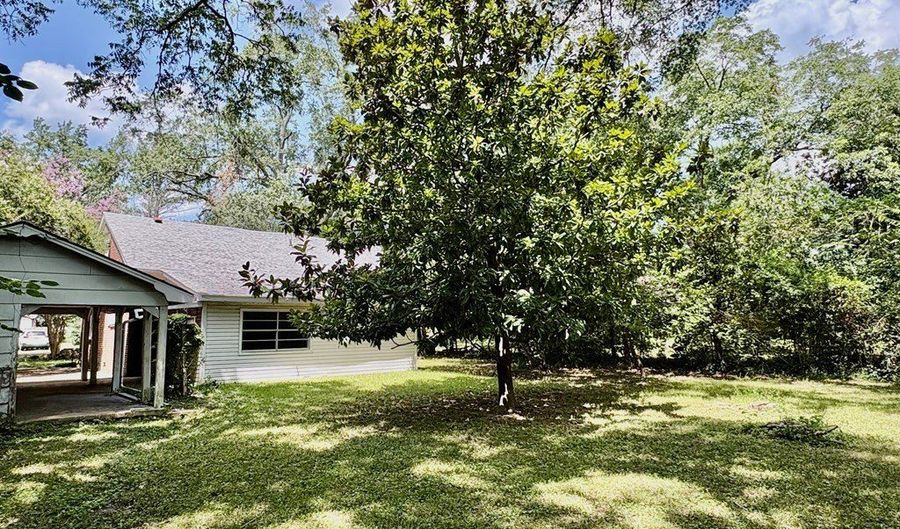 115 W Johnson St, Bruce, MS 38915 - 3 Beds, 1 Bath