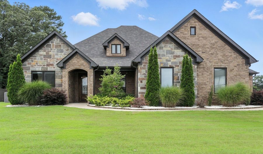 6756 Hilo St, Benton, AR 72019 - 3 Beds, 3 Bath