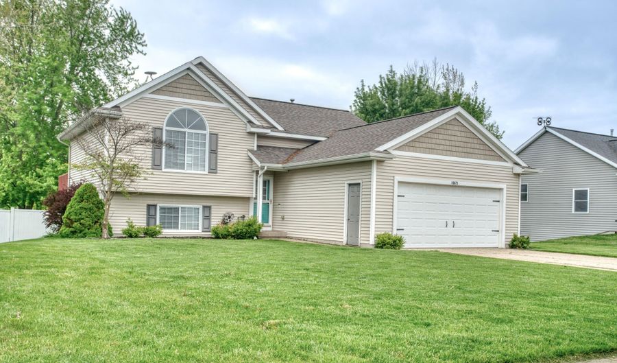 10875 Lance Ave, Allendale, MI 49401 - 4 Beds, 2 Bath
