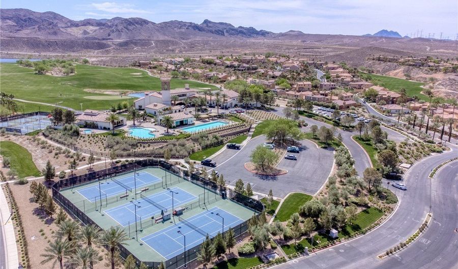 28 Vista Outlook St, Henderson, NV 89011 - 4 Beds, 5 Bath