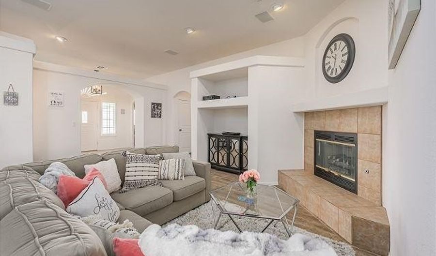 2459 N Ridge Ave, Bullhead City, AZ 86429 - 3 Beds, 2 Bath